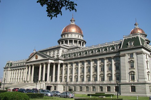 Trung Quốc ban hành quy định cấm xây công sở