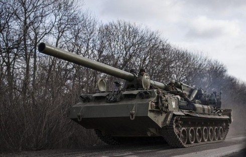 Vũ khí hạng nặng ngập miền Đông Ukraine trước thềm Minsk - ảnh 1