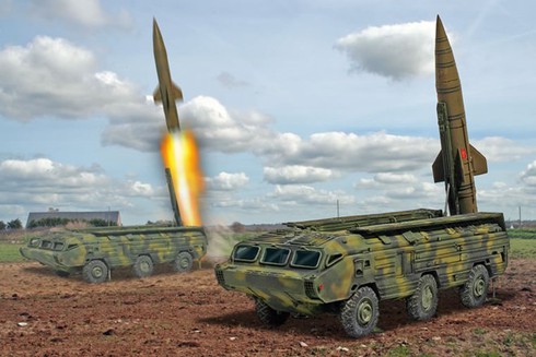 Vũ khí hạng nặng ngập miền Đông Ukraine trước thềm Minsk - ảnh 3
