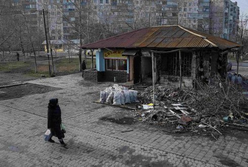 Tin thế giới 18h30: Anh gửi quân tới Ukraine, Pháp tuyên bố không - ảnh 1