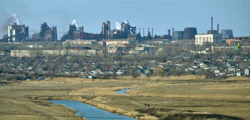 Mổ xẻ chiến lược ‘gọng kìm’ nhằm vào Mariupol của quân ly khai Ukraine - ảnh 1