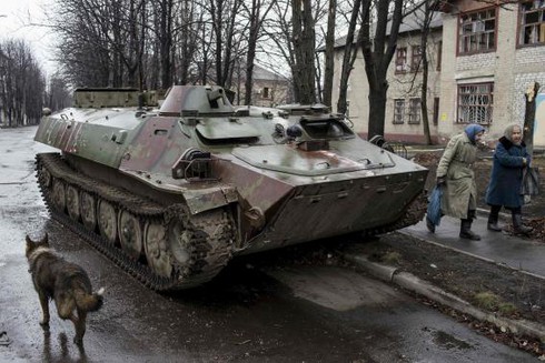 Ukraine: Oanh tạc dữ dội ở Donetsk bất chấp lệnh ngừng bắn - ảnh 3