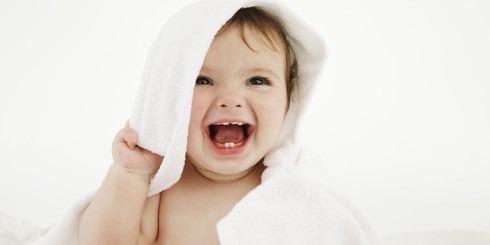 Mẹo đơn giản giữ khăn tắm luôn mềm mại - ảnh 1