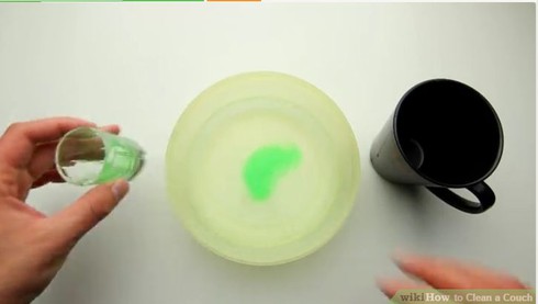 Cách làm sạch ghế sofa vải nhanh, gọn - ảnh 3