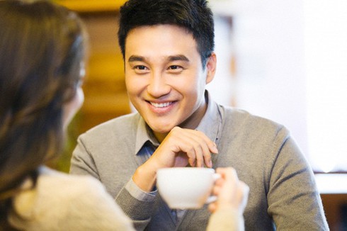 7 biểu hiện cho thấy chàng chắc chắn thích bạn - ảnh 1