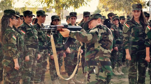 “Từ ca sĩ tới chiến binh”: câu chuyện những người phụ nữ chống IS - ảnh 3