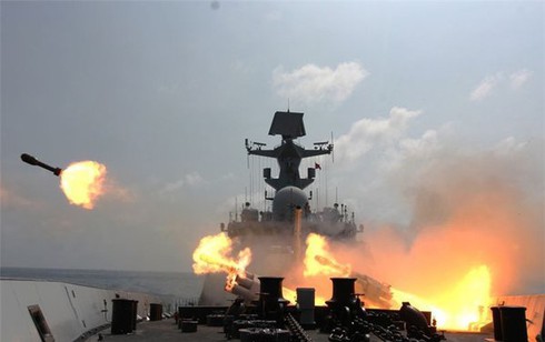 Hình ảnh Trung Quốc tập trận bắn đạn thật trên Biển Đông - ảnh 1