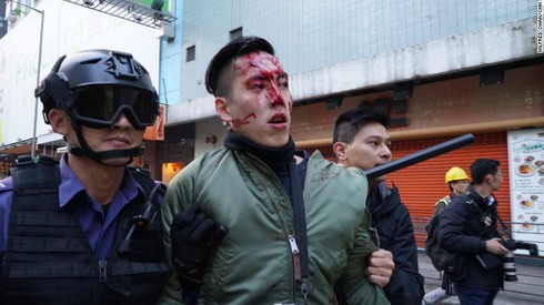 Toàn cảnh vụ bạo động tại Hong Kong Tết Nguyên Đán - ảnh 7