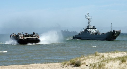 NATO dự định đưa 4.000 binh lính áp sát biên giới Nga - ảnh 1