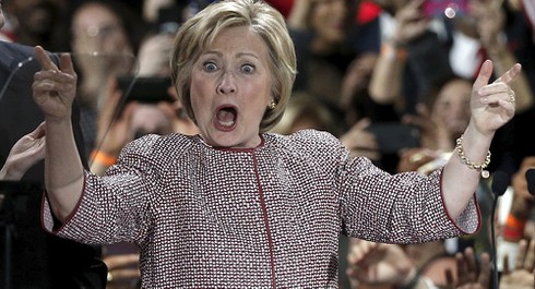 Những “gót chân Asin” khiến bà Hillary Clinton có thể bị ông Trump hạ bệ - ảnh 1