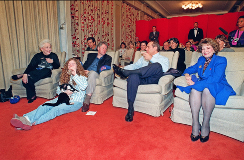 Chelsea Clinton, “vũ khí bí mật” của bà Hillary Clinton - ảnh 15