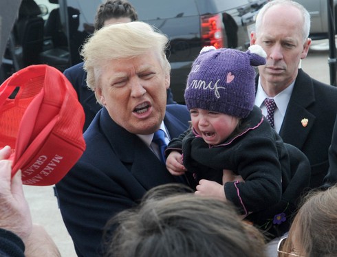 Trẻ em khóc thét khi gặp Donald Trump - ảnh 2