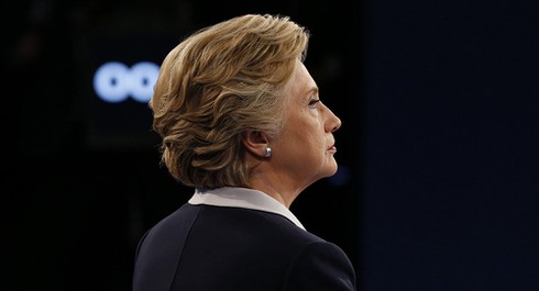 WikiLeaks tiết lộ chiến lược bí mật chống IS của bà Clinton - ảnh 1