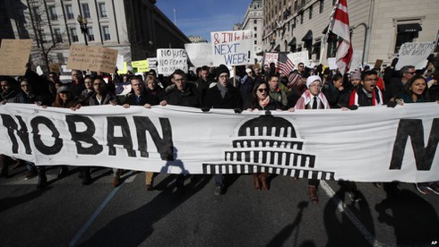 Donald Trump: “Nếu có gì xấu xảy ra, hãy đổ lỗi cho thẩm phán” - ảnh 2