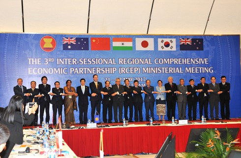 Hiệp định thương mại nào sẽ giúp Việt Nam phát triển nếu TPP đổ vỡ? - ảnh 2