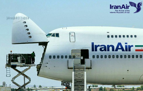 Iran tiếp tế lương thực cho Qatar, điều tàu chiến tới Trung Đông - ảnh 1