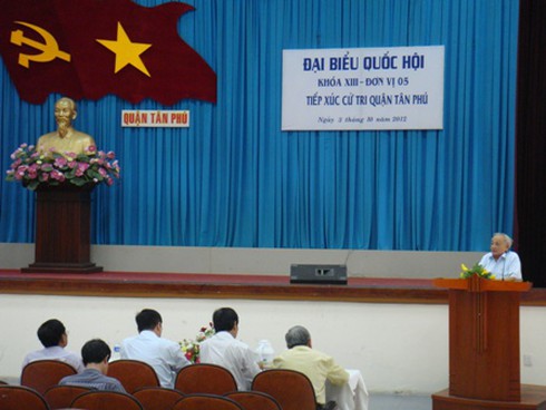 Cử tri TP.HCM kiến nghị giữ lại HĐND quận, huyện, phường - ảnh 1