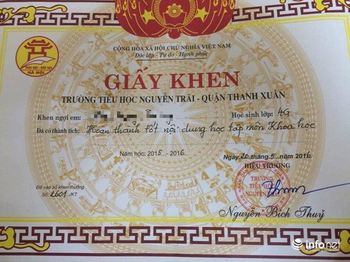 Giấy khen theo thông tư 30: Hoa cả mắt và không còn giá trị thiêng liêng? - ảnh 2
