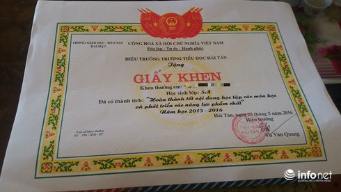 Giấy khen theo thông tư 30: Hoa cả mắt và không còn giá trị thiêng liêng? - ảnh 3