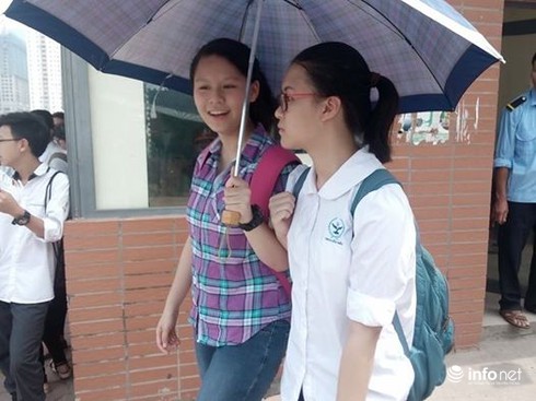 Hà Nội: Đề thi điều kiện môn Tiếng Anh vào lớp 10 khó nhằn - ảnh 1