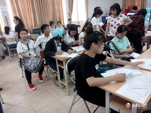 Tuyển sinh 2016: Nhiều thí sinh chen chân nộp hồ sơ trước giờ G - ảnh 3