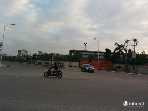 Hà Nội: Học sinh lớp 7 bị 3 kẻ