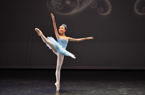 Gặp gỡ nữ sinh 13 tuổi với hơn 10 năm trên sàn diễn Ballet - ảnh 3