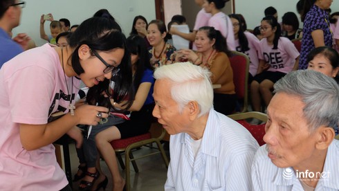 Nữ giáo viên truyền cảm hứng yêu thương cho học sinh bằng hoạt động từ thiện - ảnh 2