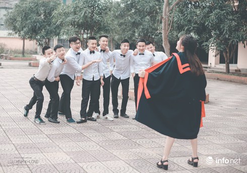 Bộ ảnh kỷ yếu