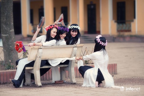 Bộ ảnh kỷ yếu