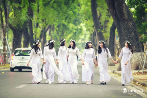 Bộ ảnh kỷ yếu