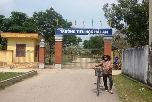 Tình tiết mới vụ HS bị bạn phi thước mù mắt, trường bị đòi bồi thường 1 tỷ đồng - ảnh 1