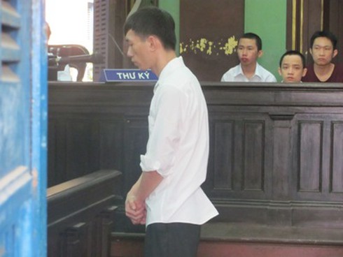 Đâm chết người khi bị đánh hội đồng - ảnh 1