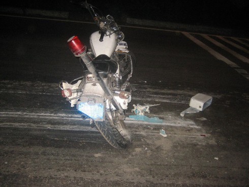 Lao xe tải vào CSGT vì hối lộ bất thành - ảnh 2