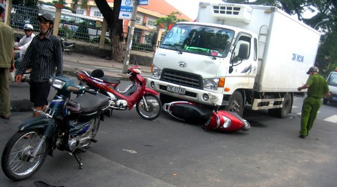 TP.HCM: Bị xe benz cán tử vong trên đường đi làm - ảnh 3