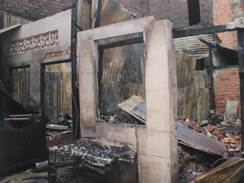 Liên tục cháy lớn nhà vắng chủ - ảnh 2