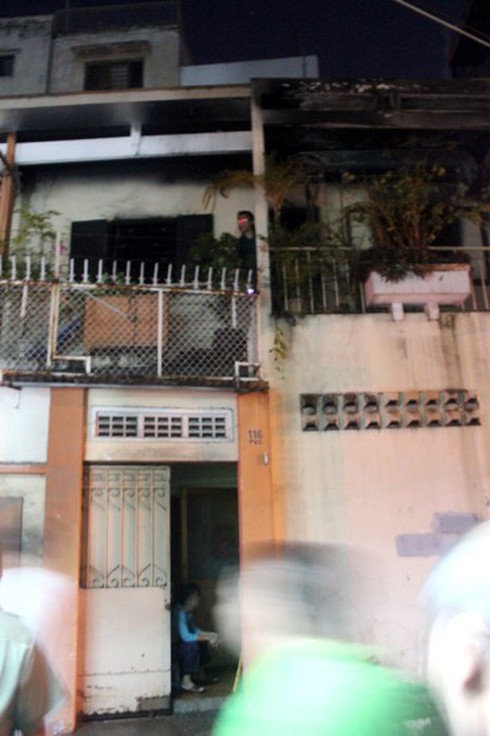 Hỏa hoạn thiêu rụi nhiều đồ đạc - ảnh 1