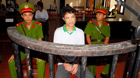 Lại hoãn xét xử “kỳ án vườn mít” - ảnh 1