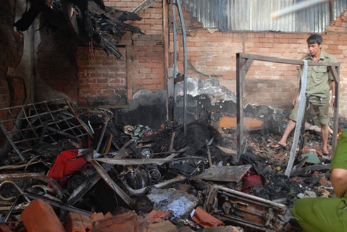Vào nhà cháy cứu tài sản, chủ nhà tử vong - ảnh 3