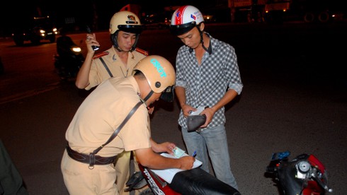 Xử lý hàng chục chủ phương tiện