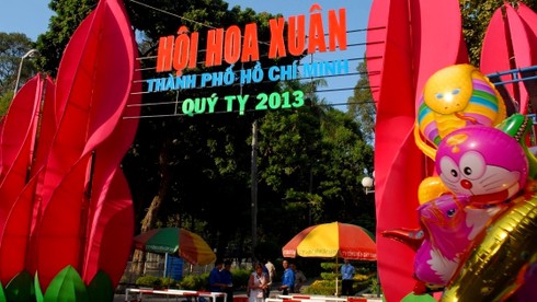 Ngắm những hiện vật tuyệt đẹp Hội hoa lớn nhất Sài Gòn - ảnh 1