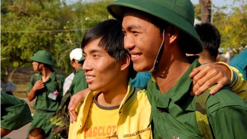 Hình ảnh rạng rỡ trai Sài Gòn lên đường nhập ngũ - ảnh 5