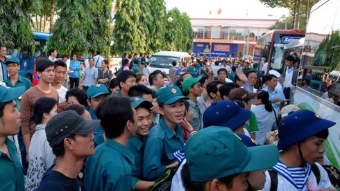 Hình ảnh rạng rỡ trai Sài Gòn lên đường nhập ngũ - ảnh 1