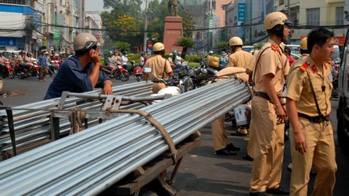 TP.HCM ra quân xử lý xe ba, bốn bánh tự chế - ảnh 6