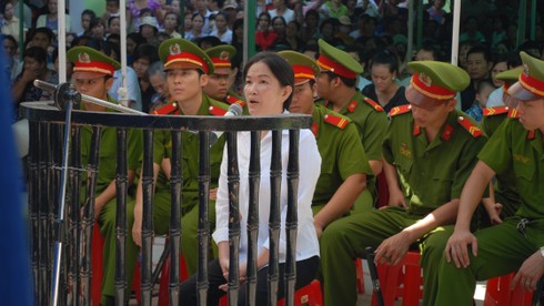 Tuyên tử hình người vợ đầu độc chồng - ảnh 2