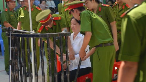 Tuyên tử hình người vợ đầu độc chồng - ảnh 7