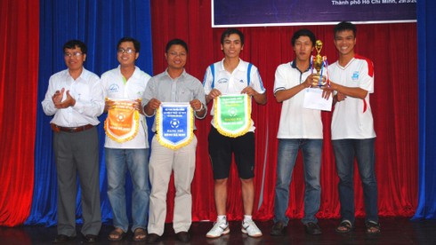 Báo Bưu Điện Việt Nam đoạt chức vô địch bóng đá Hội thao 2013 - ảnh 1