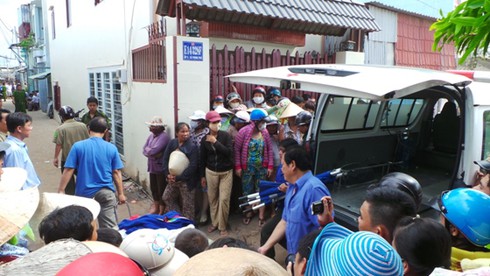 Chùm ảnh: 3 mẹ con chết thảm trong căn nhà khóa trái - ảnh 1