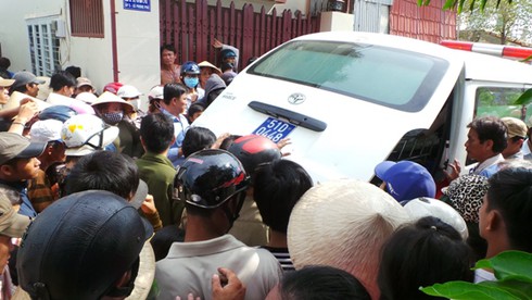 Chùm ảnh: 3 mẹ con chết thảm trong căn nhà khóa trái - ảnh 2