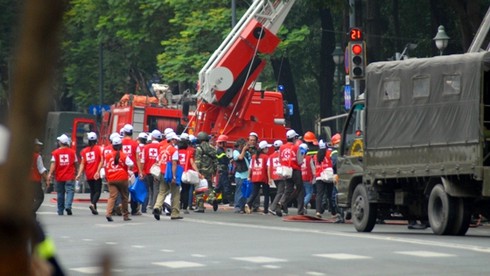 Diễn tập phòng chống khủng bố: Trung tâm TP.HCM náo loạn - ảnh 11